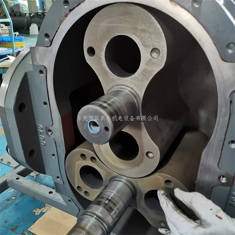 發(fā)動機真空泵的作用是什么？